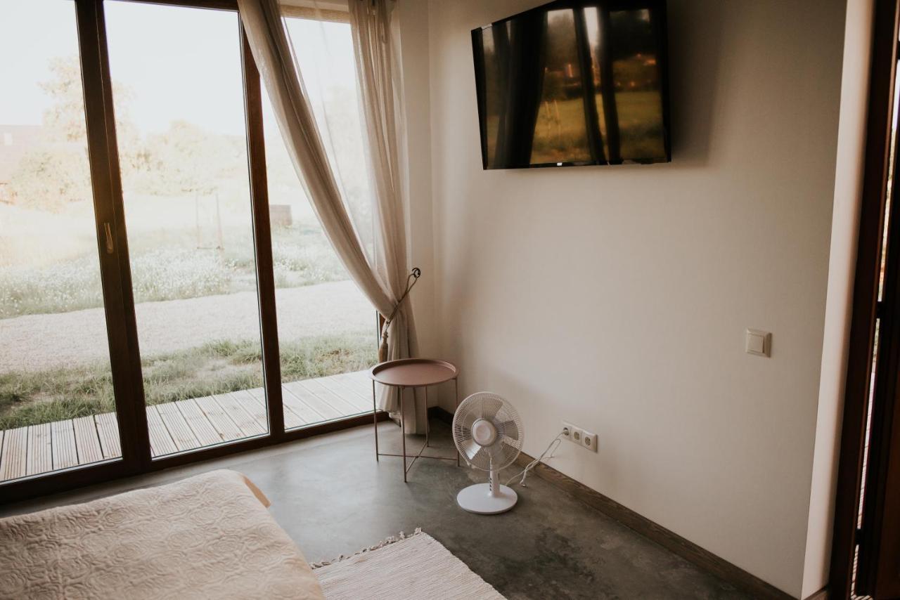Magnolia Park Villa Енгуре Екстериор снимка
